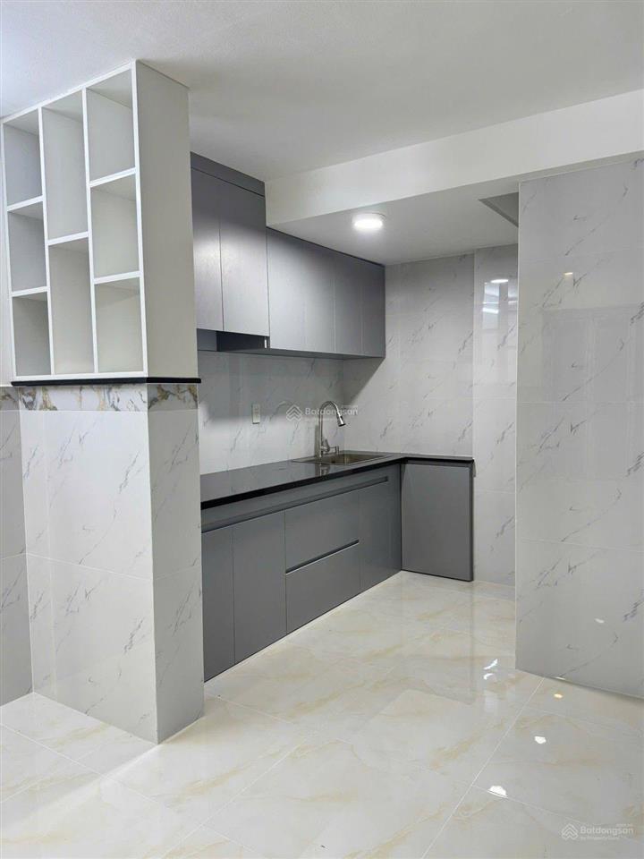 Tân phú trệt cư xá độc lập 60m có lửng giá 3.5 tỷ