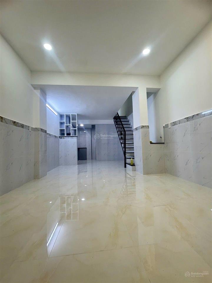 Tân phú trệt cư xá độc lập 60m có lửng giá 3.5 tỷ