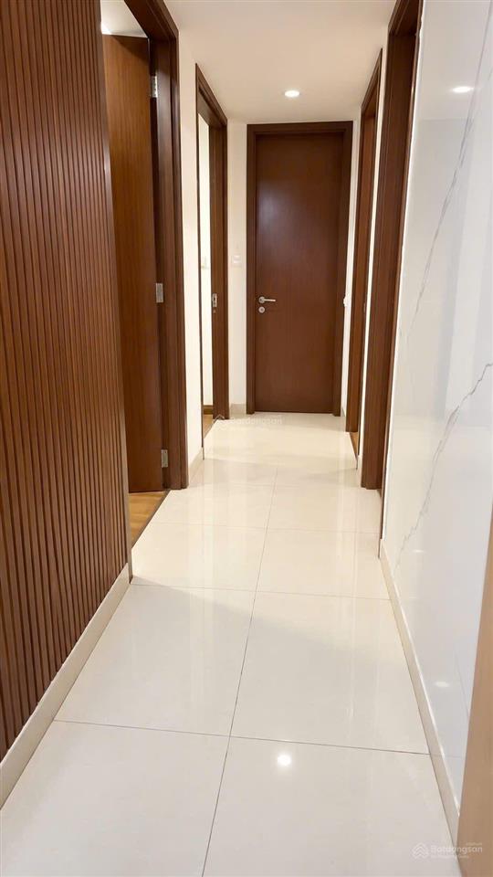Tân phúc celadon 93m 3pn 2wc+kho sổ hồng riêng. giá 5,25 tỷ