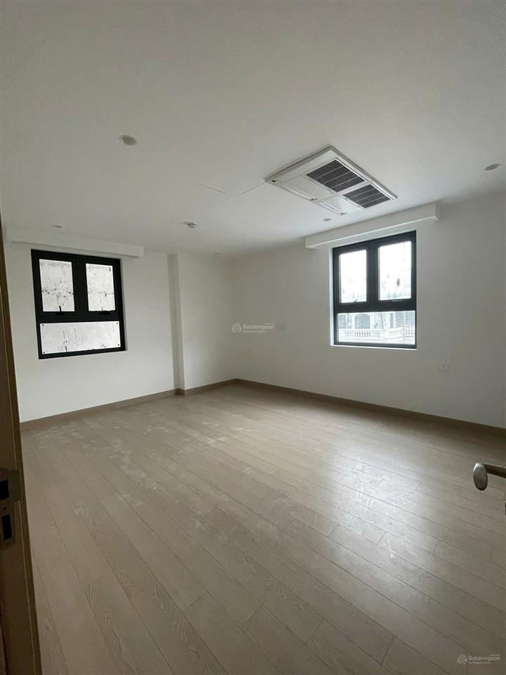 Bán quỹ ngoại giao căn h109 hausman đại mỗ giá chỉ từ 9x triệu/m2 (có thương lượng)