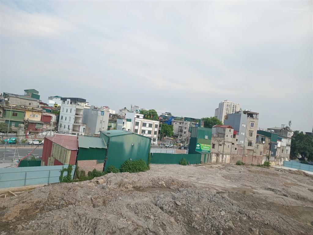 Đất mặt đường vành đai 2,5 rộng 40m, dt 128,8m², đường khương đình