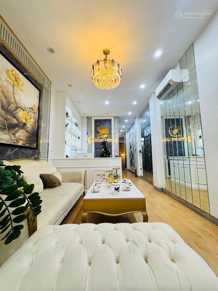 Chính chủ cần bán gấp nhà mặt phố minh khai.giá mềm 600 tr/m2 vỉa hè rộng 1 mặt phố 1 mặt ngõ