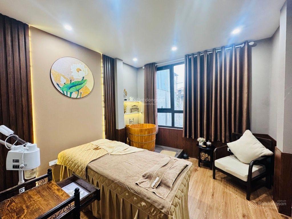 Chính chủ cần bán gấp nhà mặt phố minh khai.giá mềm 600 tr/m2 vỉa hè rộng 1 mặt phố 1 mặt ngõ