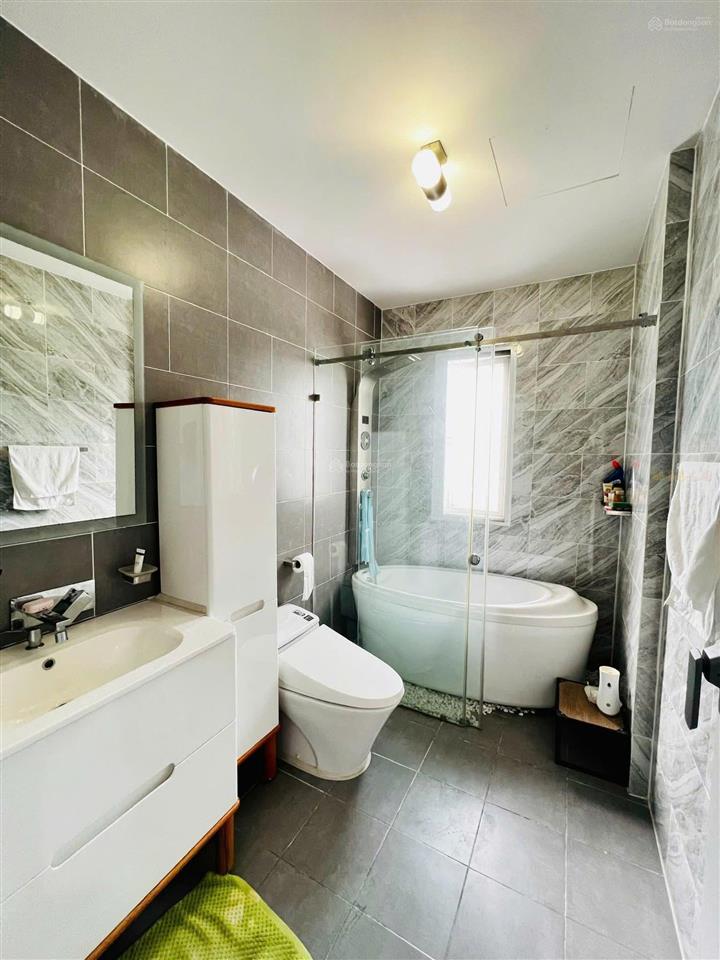Cho thuê bt đẹp xuất sắc tại melosa garden, 25 triệu, 144m2