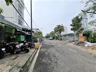 Ngay cầu chữ y qua q1, q5 chỉ 5 phút  sát mặt tiền hưng phú  33m2  2 tầng  ba gác tới nhà