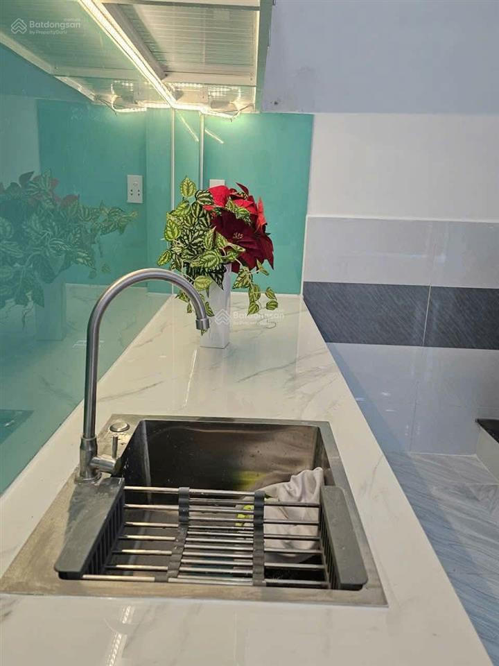 Nhà hẻm xe hơi âu dương lân q8  cách aeon mall 500m  3.5 x 8.25 dtsd 34.3m