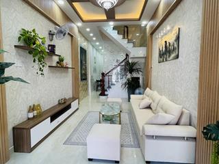 Nhà mặt tiền bến bình đông q8  vị trí đẹp kinh doanh tốt view sông thoáng mát kế bên trường học