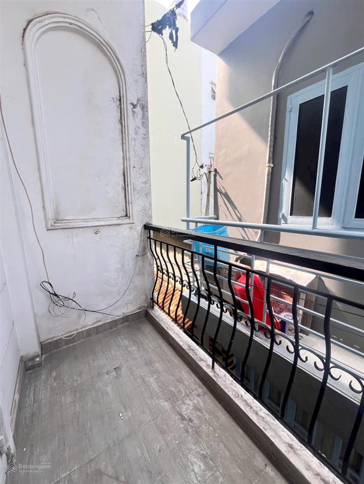 Tạ quang bửu q8 cách mặt tiền 3 căn  nhà 3 tầng giá tốt