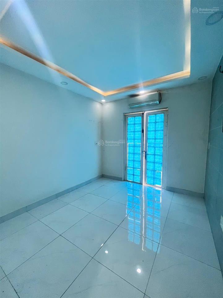 Tạ quang bửu q8 cách mặt tiền 3 căn  nhà 3 tầng giá tốt