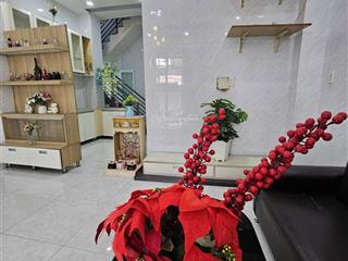 Bùi minh trực quận 8 dtsd 77.6m  2pn 2wc ban công  full nội thất