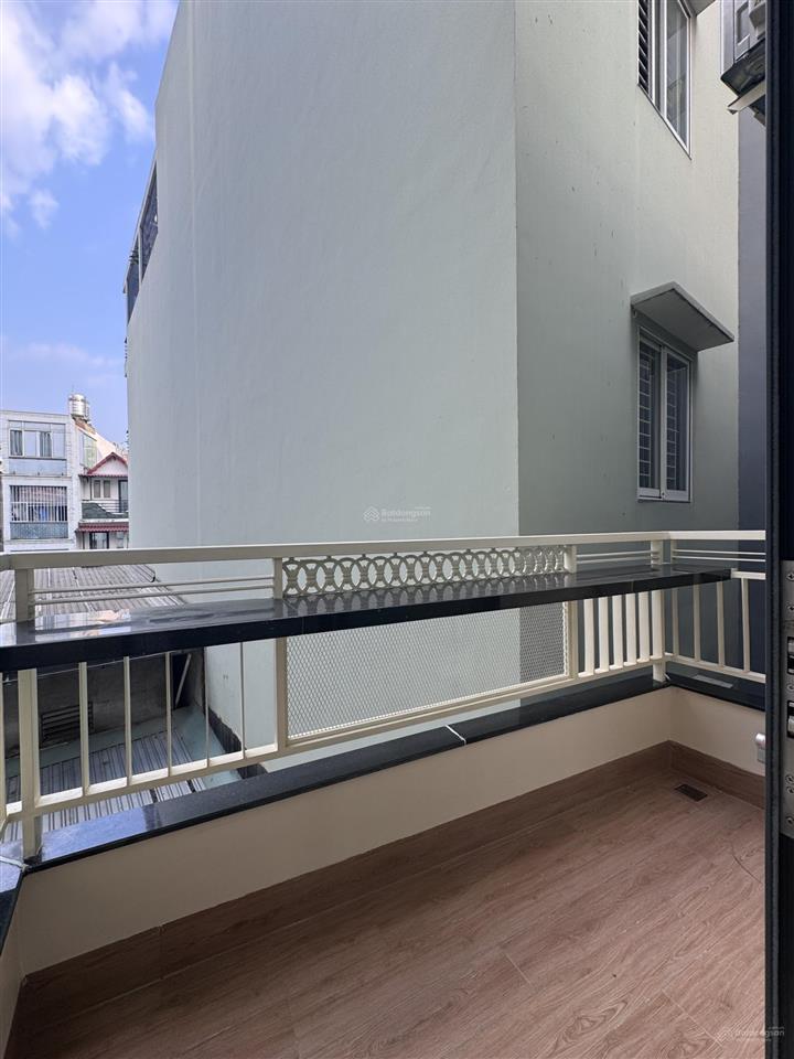 Mặt tiền đặng văn ngữ, phú nhuận. khu vực trung tâm của các dịch vụ spa, beauty care, thời trang