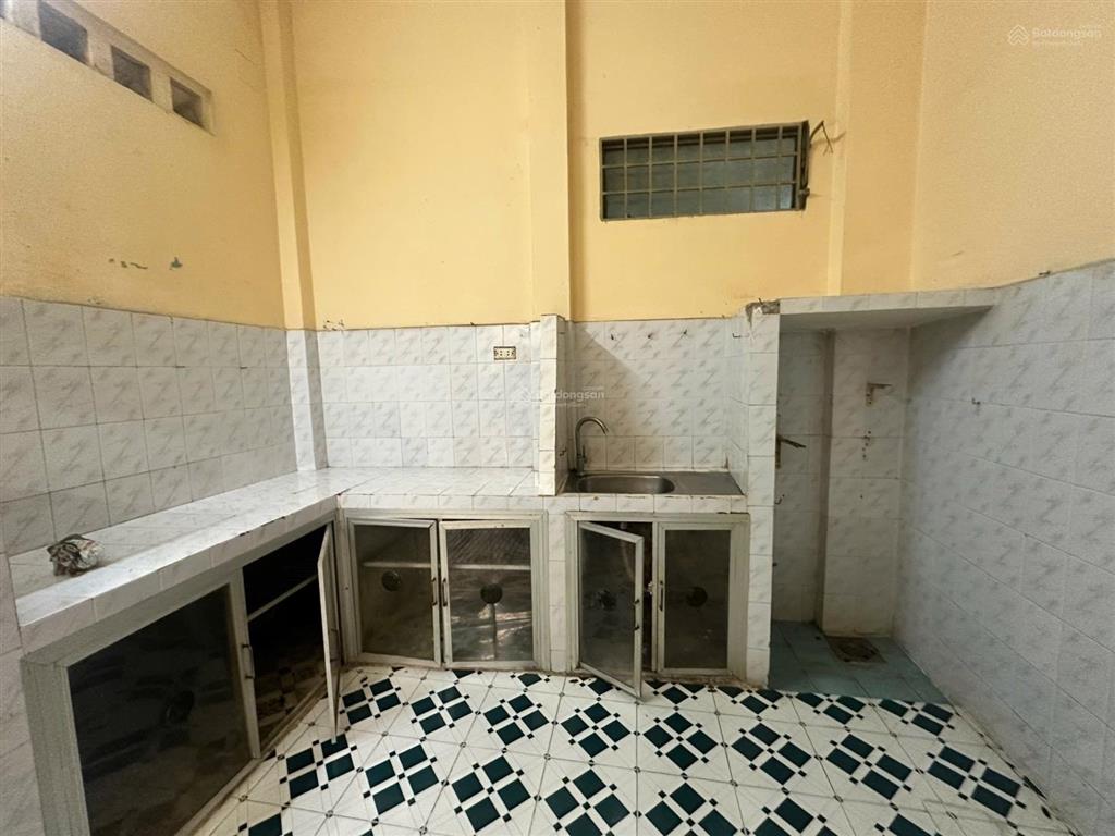 Hẻm ô tô 6m trần phú  giao nguyễn trãi  quận 5  nhà 2 tầng, 65m2  giá chỉ 7.6 tỷ tl