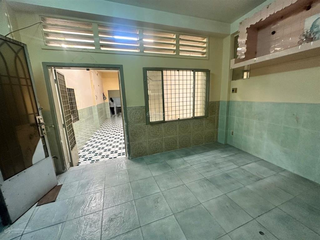 Hẻm ô tô 6m trần phú  giao nguyễn trãi  quận 5  nhà 2 tầng, 65m2  giá chỉ 7.6 tỷ tl