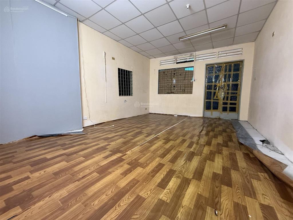 Hẻm ô tô 6m trần phú  giao nguyễn trãi  quận 5  nhà 2 tầng, 65m2  giá chỉ 7.6 tỷ tl