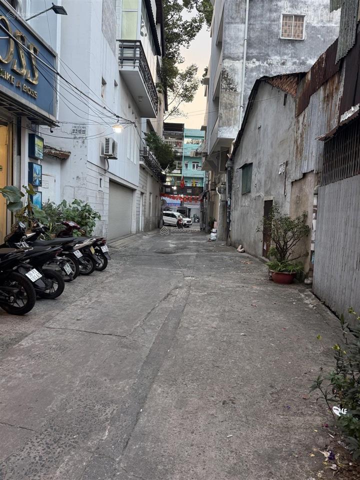 Hẻm ô tô 6m trần phú  giao nguyễn trãi  quận 5  nhà 2 tầng, 65m2  giá chỉ 7.6 tỷ tl
