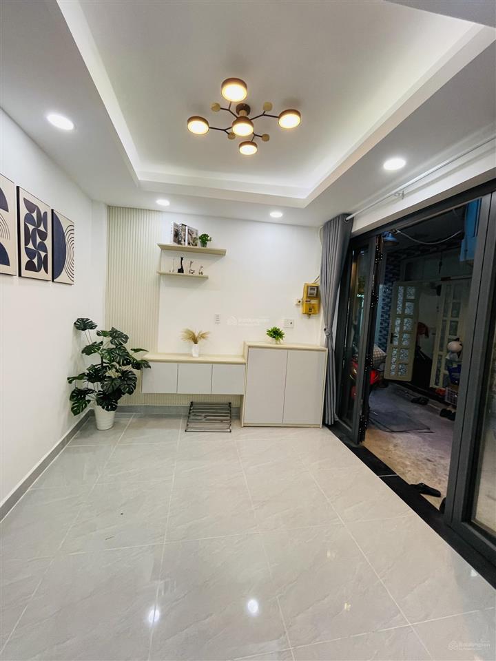Hưng phú cầu chữ y  28m2 mới tinh  3pn sân thượng  trước nhà 3m  không lộ không qui hoạch