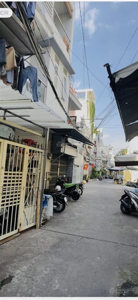 Nhà hẻm xe hơi âu dương lân q8 33m2  sân thượng thoáng mát  3pn