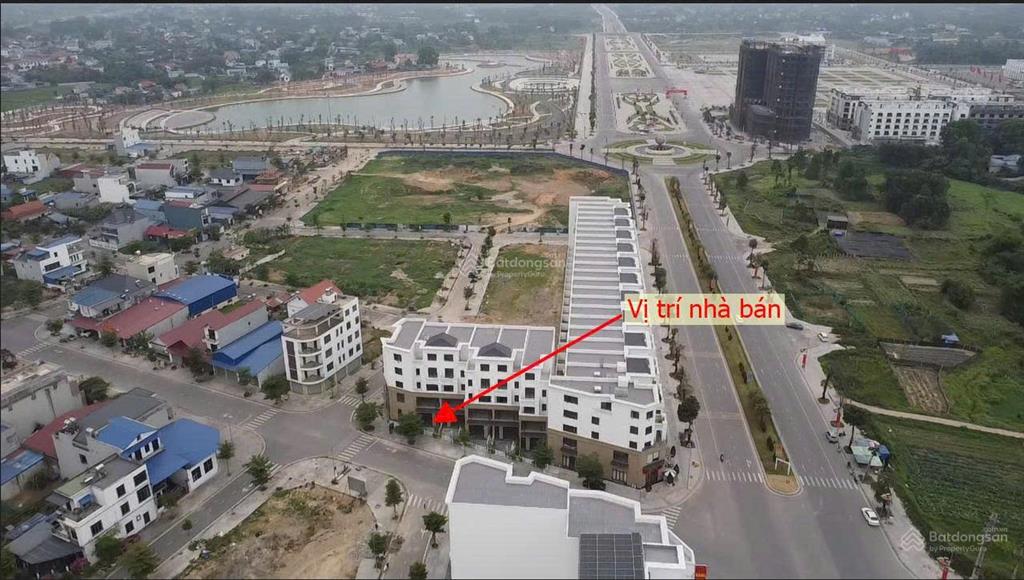 S 117m2 nhà mặt phố kinh doanh tốt vị trí đắc địa