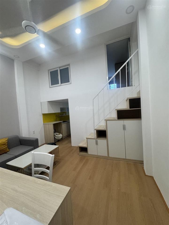 Một căn hộ 2 phòng ngủ giữa quận 5  khiến ai cũng phải dừng lại.
