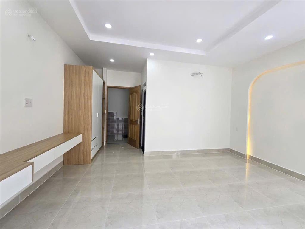 Nhà mới keng  ngang hơn 5m  hẻm thông 55 thành mỹ
