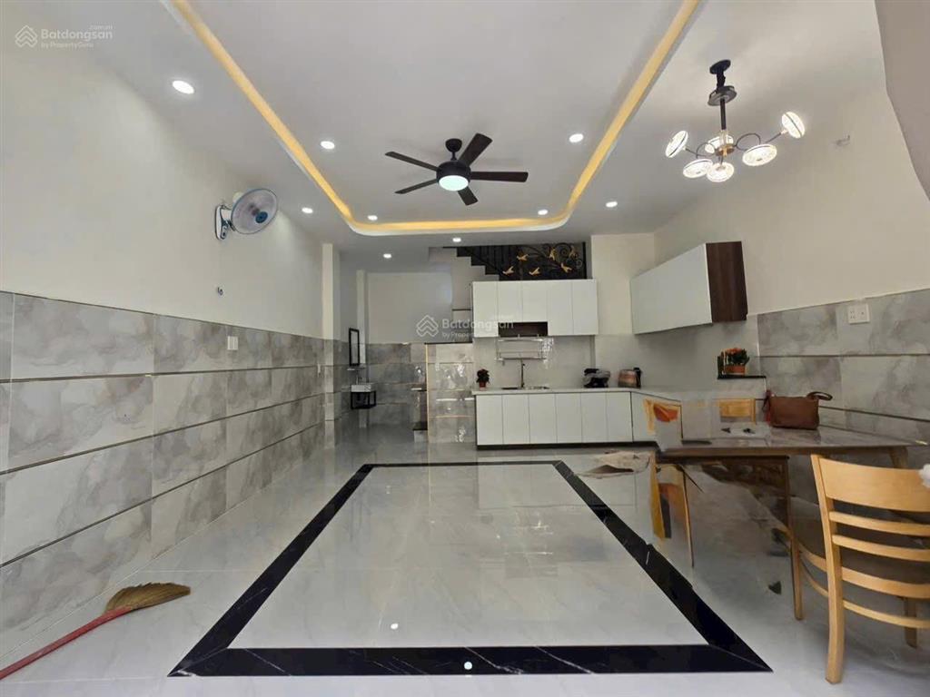 Nhà mới keng  ngang hơn 5m  hẻm thông 55 thành mỹ