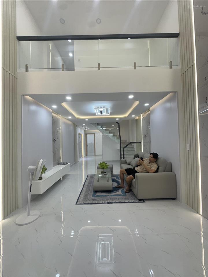 5,9 tỷ nhà  3,9 x 16  3pn và đặc biệt có phòng ngủ tầng trệt cho ba mẹ