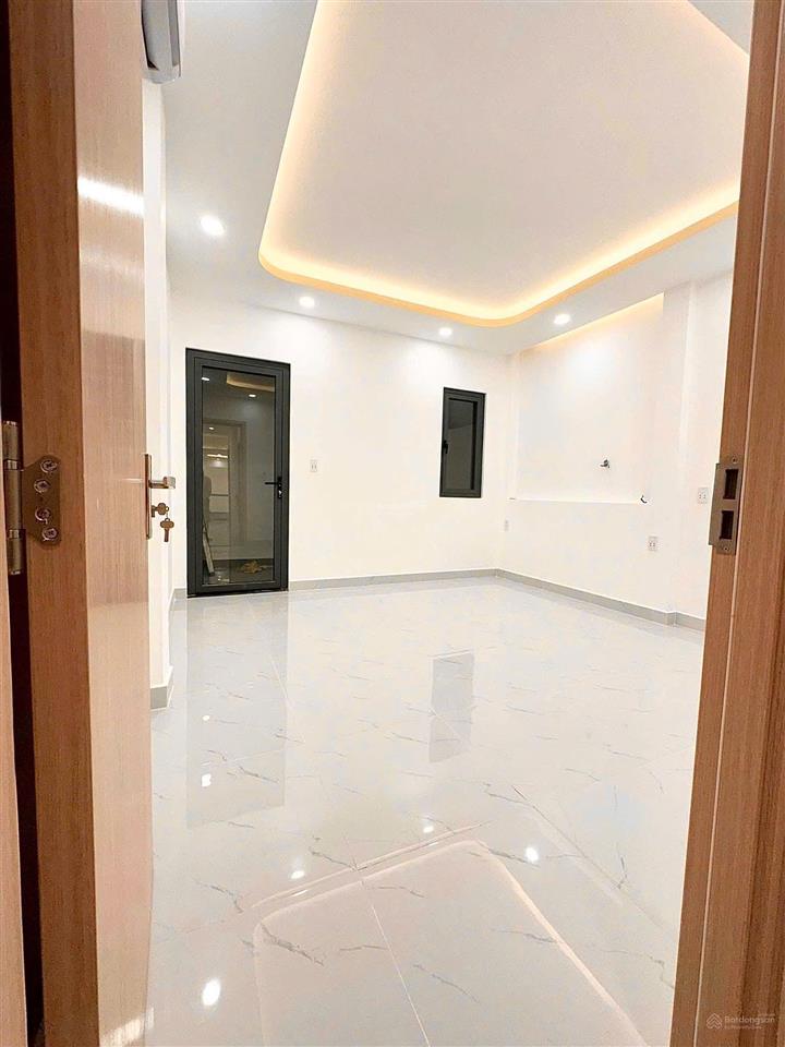 5,9 tỷ nhà  3,9 x 16  3pn và đặc biệt có phòng ngủ tầng trệt cho ba mẹ