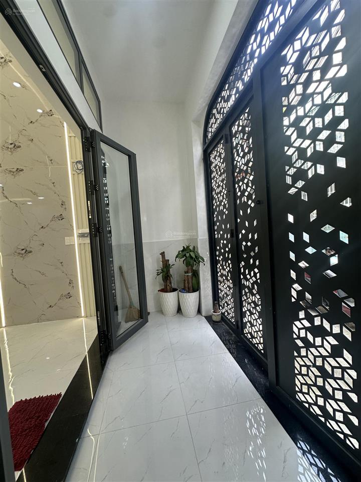5,9 tỷ nhà  3,9 x 16  3pn và đặc biệt có phòng ngủ tầng trệt cho ba mẹ