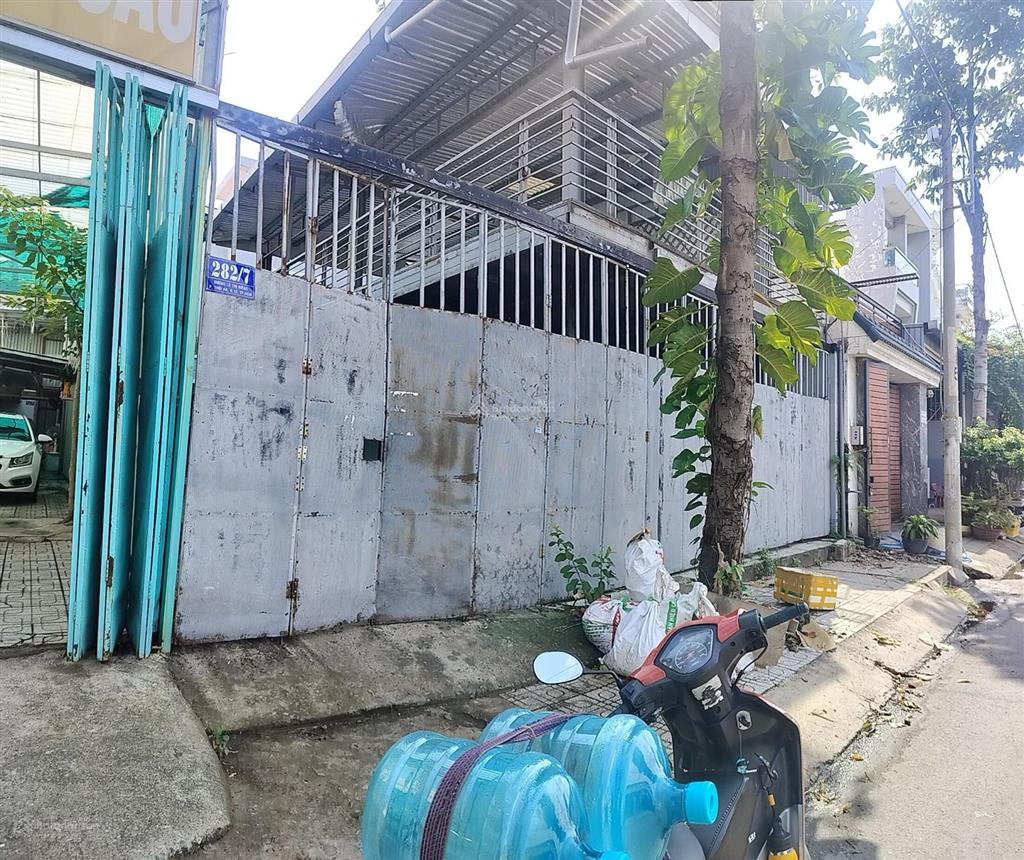 Cho thuê kho, nhà xưởng, đất tại lê thị riêng, 10 triệu, 200m2, giá cực chất. có sẵn kết cấu
