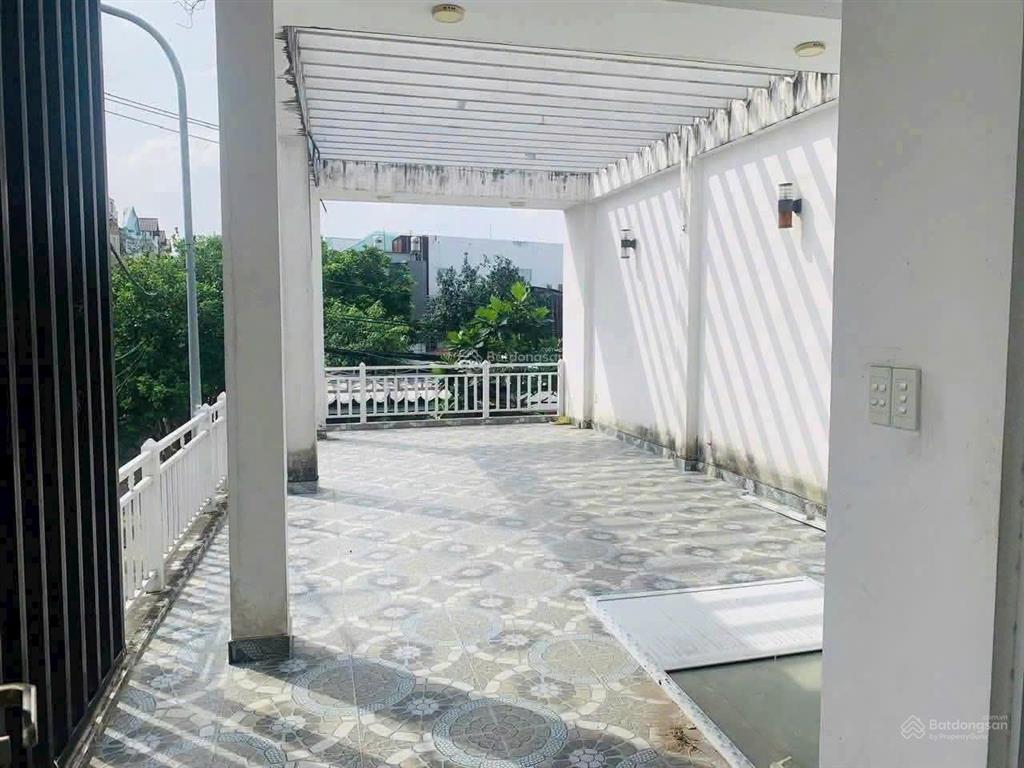 Nhà góc 2 mặt tiền thới an, q12 4 tầng giá 15tr/tháng diện tích 5x28m
