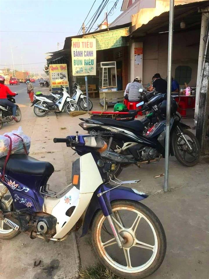 Cho thuê nhà cấp 4 mặt tiền kinh doanh đường đt 784 dân cư đông đúc, gần chợ, kế trường học