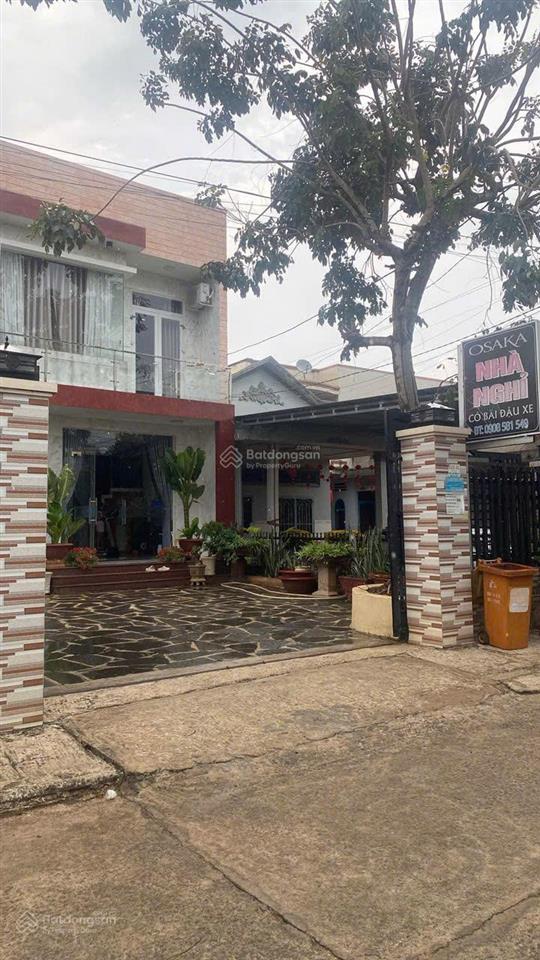 Bán nhà đất diện tích hơn 581m2, 2 mặt tiền đường bêtông đang kinh doanh nhà nghỉ dòng tiền 60tr/th