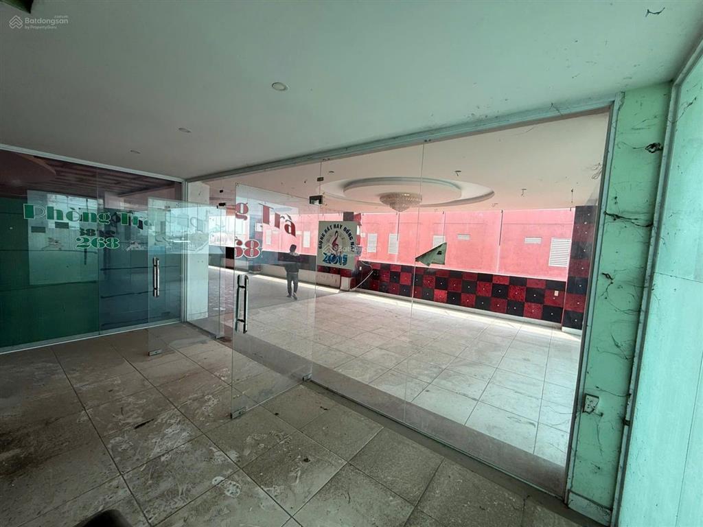 Nhà 5 tầng 25 phòng phù hợp làm căn hộ và karaoke , văn phòng, cổng kcn biên hòa 2