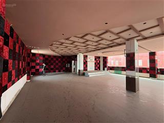 Nhà 5 tầng 25 phòng phù hợp làm căn hộ và karaoke , văn phòng, cổng kcn biên hòa 2