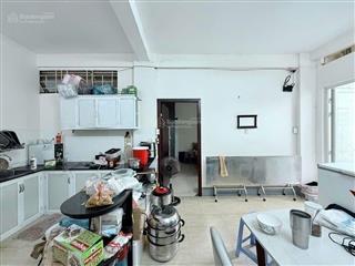 Căn hộ chung lý thường kiệt p7 q11 có thang máy giá 2.85 tỷ