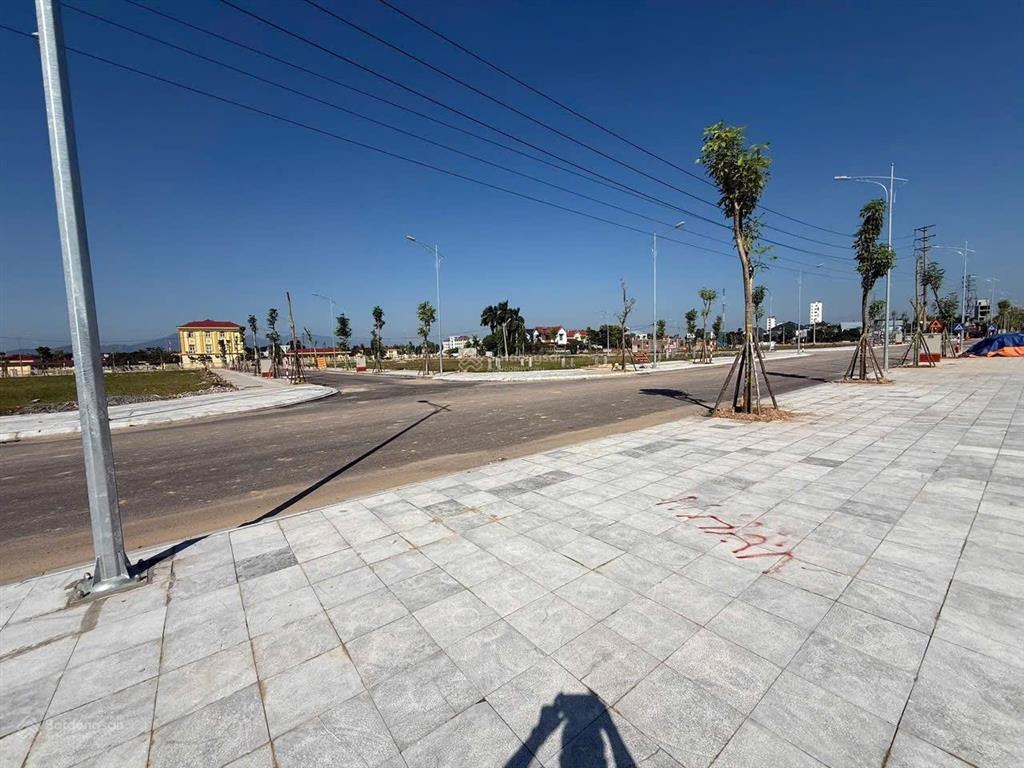 Bán đất nền dự án central square, 3,5 tỷ / m2, 100 m2 tại đường 27 m, phường nam tiến, tp.phổ yên