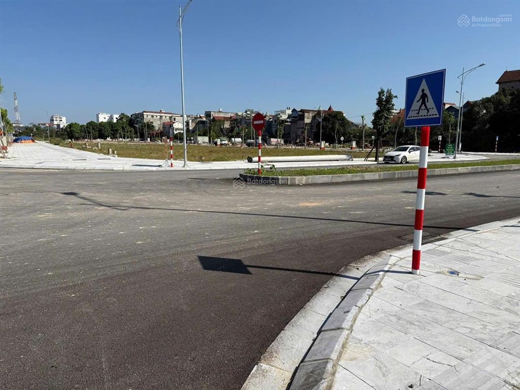 Bán đất nền dự án central square, 3,5 tỷ / m2, 100 m2 tại đường 27 m, phường nam tiến, tp.phổ yên