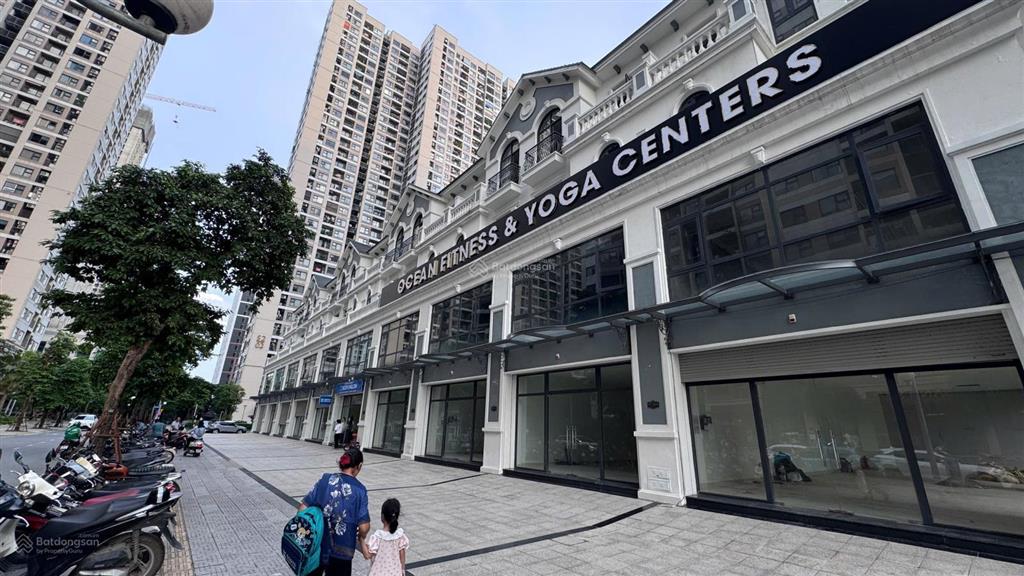 Shophouse 5 tầng, 600m2 sử dụng giá chỉ 300k/m2 kđt 130.000 cư dân