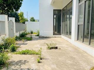 Biệt thự sol lake villa 222m căn góc siêu hiếm vị trí đẹp giá 33 tỷ cơ hội đầu tư hấp dẫn.