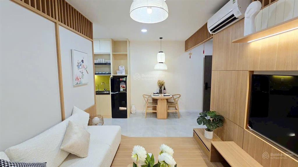Chỉ 157 triệusở hữu căn hộ "view triệu đô" giữa quảng trường đa tầng và cầu kính