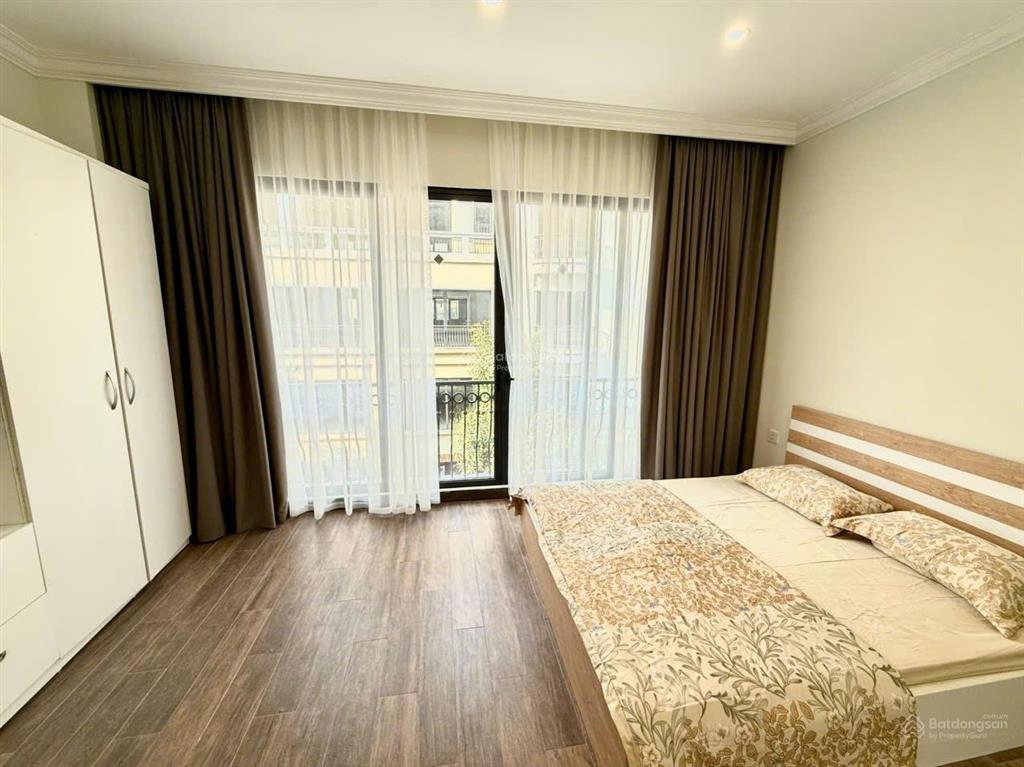 San hô 60m²  tây bắc  hoàn thiện 5 tầng  có sổ đỏ  thu về 9.6 tỉ