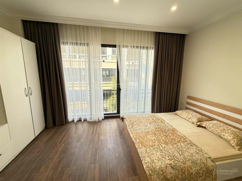 San hô 60m²  tây bắc  hoàn thiện 5 tầng  có sổ đỏ  thu về 9.6 tỉ