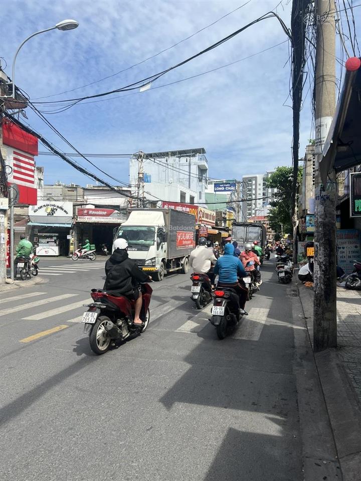 Chính chủ bán đất 85m2. tặng dãy trọ 6 phòng. đc 500/ lê đức thọ, p17, gv. dt 4 x 20m nở hậu