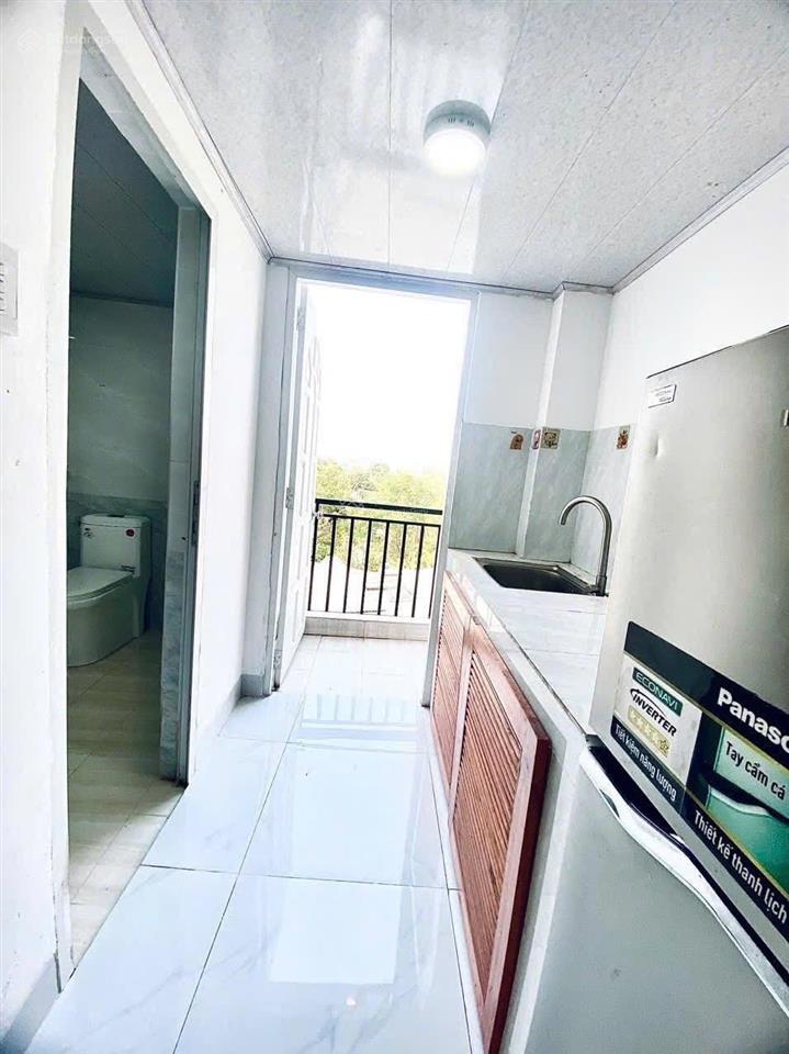 Cho thuê nhà trọ tại đường số 37, thủ đức, giá ưu đãi 4,2 triệu, 25m², đầy đủ nội thất