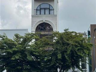Mặt tiền trường chinh khu vực sân bay tân bình