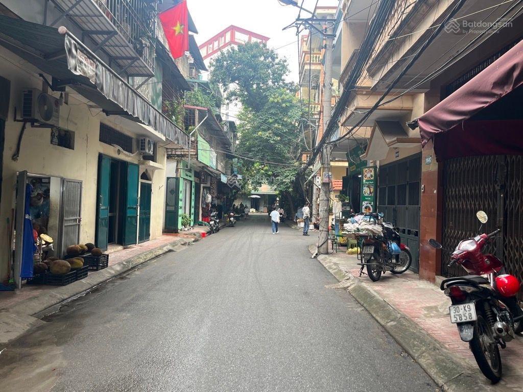 Chính chủ bán nhà ngõ 13 khuất duy tiến thanh xuân, đường rộng ô tô vào nhà. 6t 4pn khép kín 8 tỷ