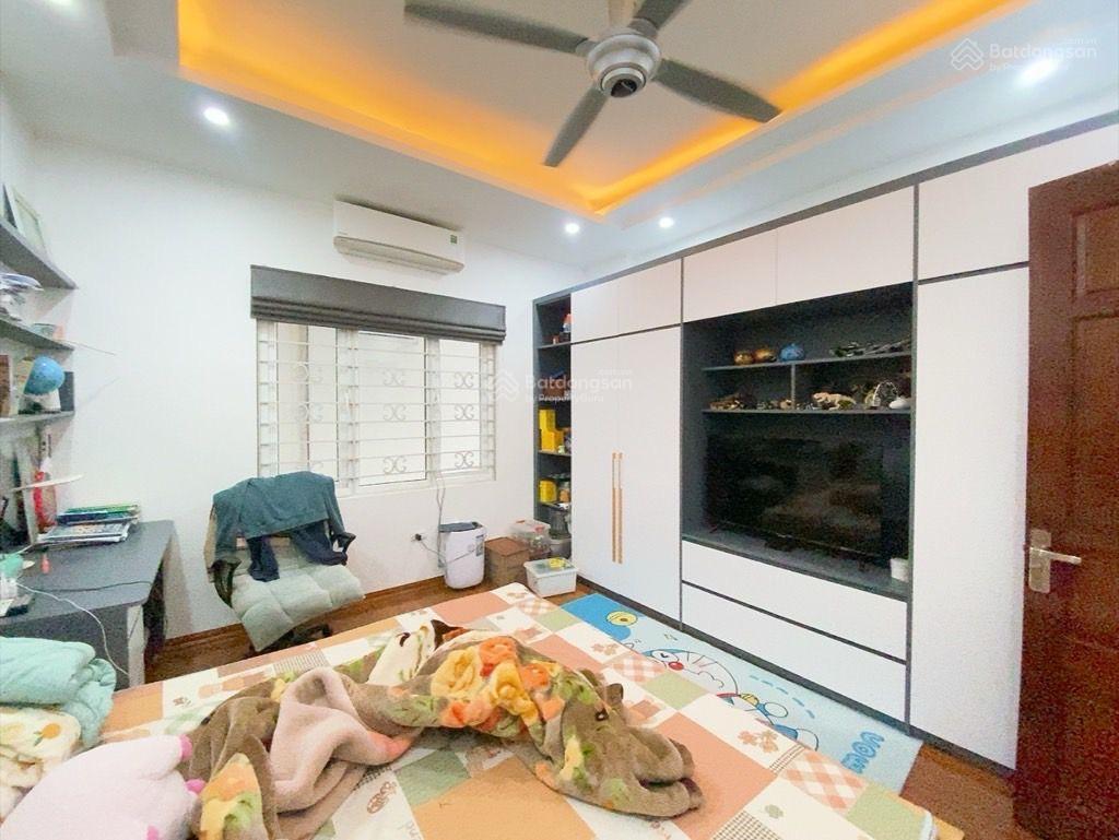 8.1 tỷ  đền lừ  lương khánh thiện  42m2  6t  phân lô ô tô  30m ra công viên