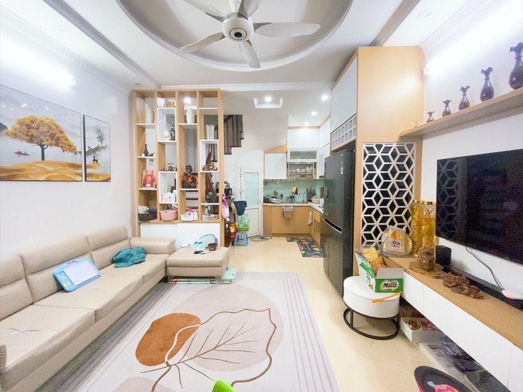 8.1 tỷ  đền lừ  lương khánh thiện  42m2  6t  phân lô ô tô  30m ra công viên