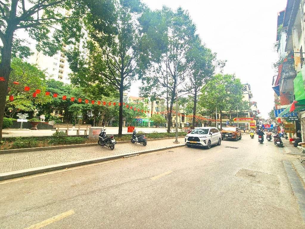 8.1 tỷ  đền lừ  lương khánh thiện  42m2  6t  phân lô ô tô  30m ra công viên