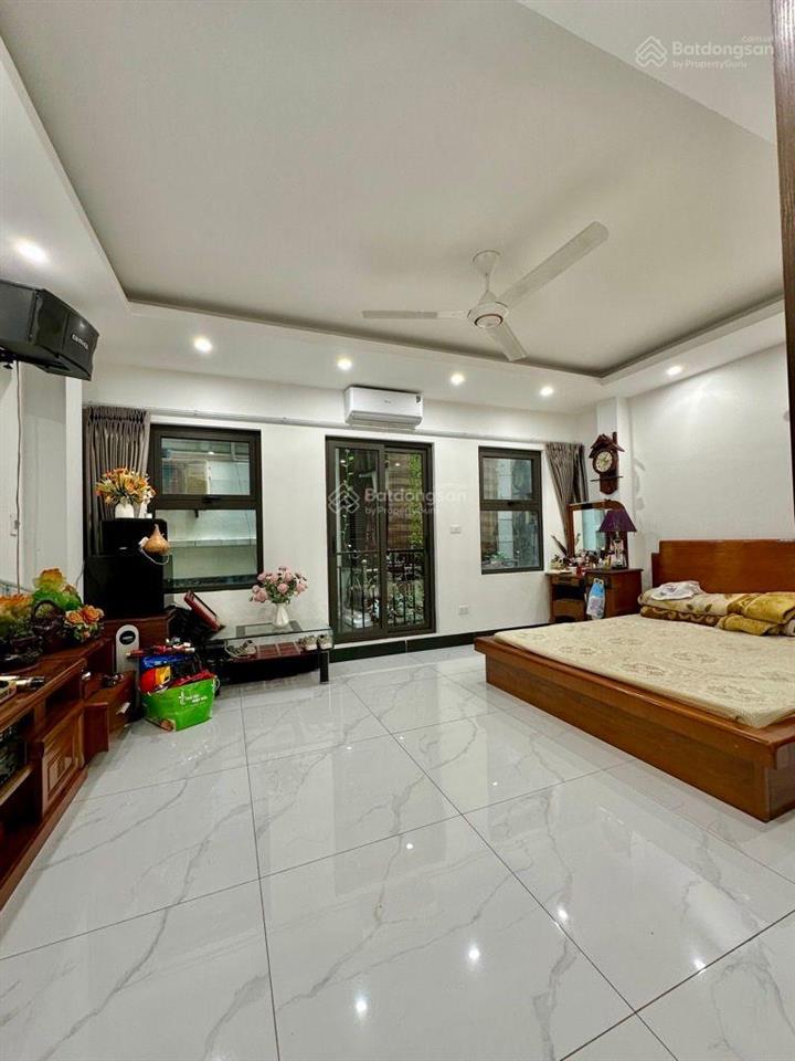 Hàng hiếm dân xây phố lò đúc hai bà trưng, 40m2 5t thang máy ô tô  full nội thất  15 tỷ